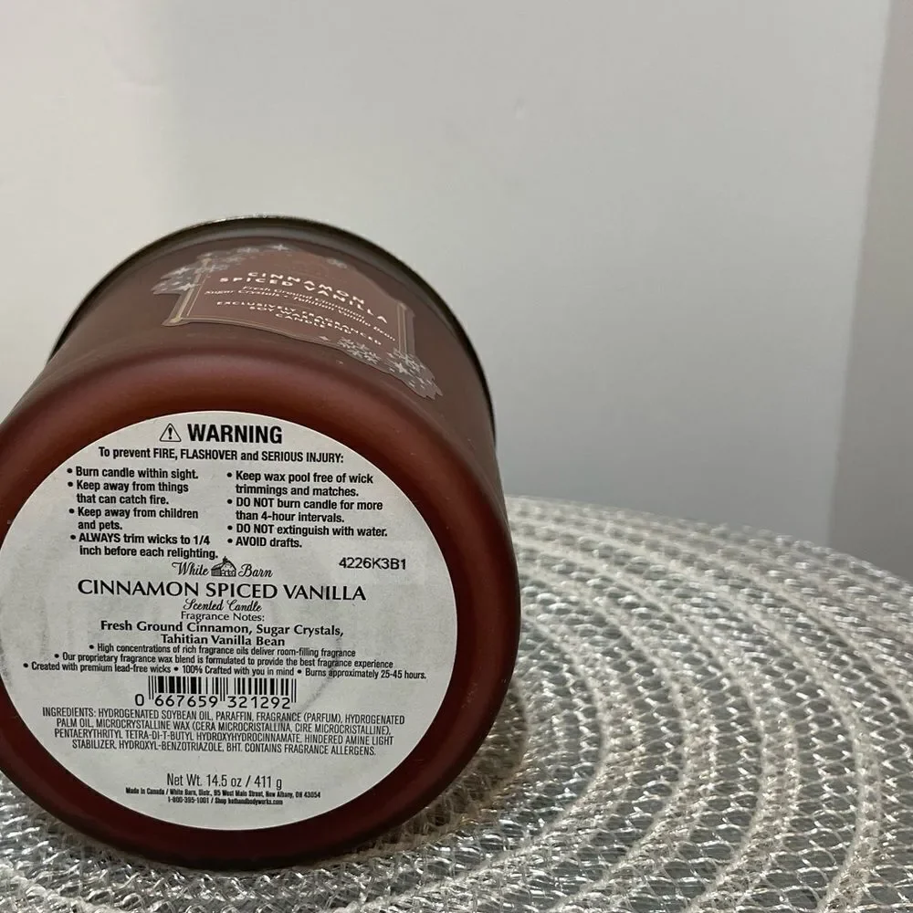 BBW Cinnamon Spiced Vanilla 3 Wick Scented Candle NWT - Picture 3 of 4